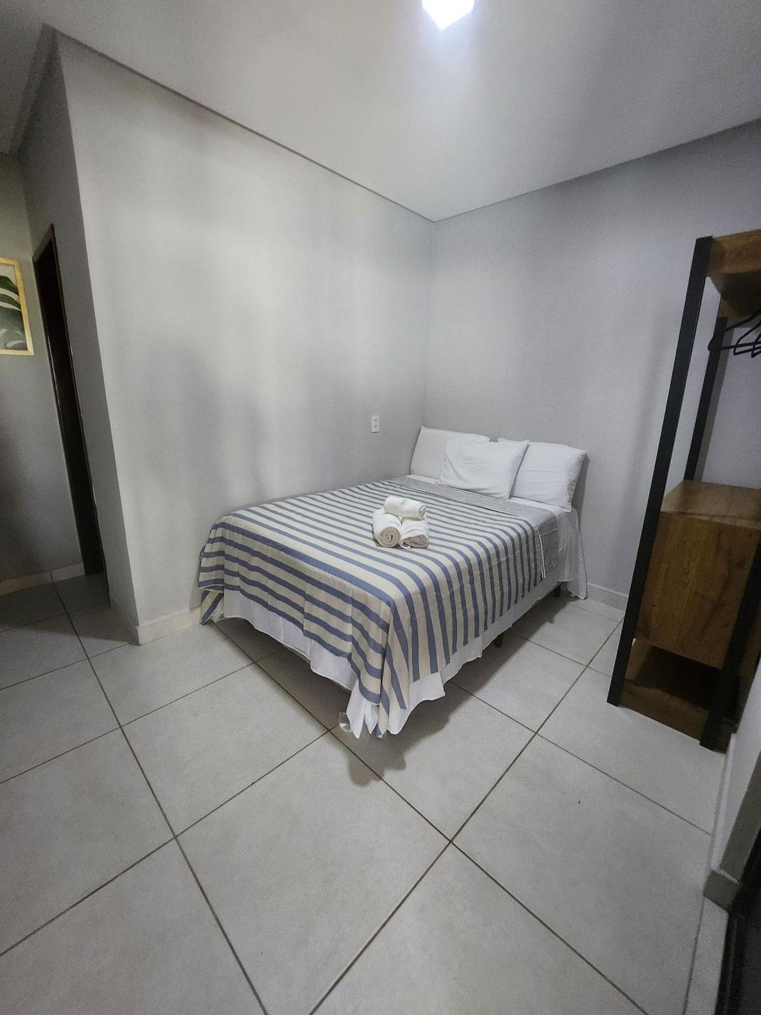 Casa de férias Casa Encantadora Com Piscina,prainha E